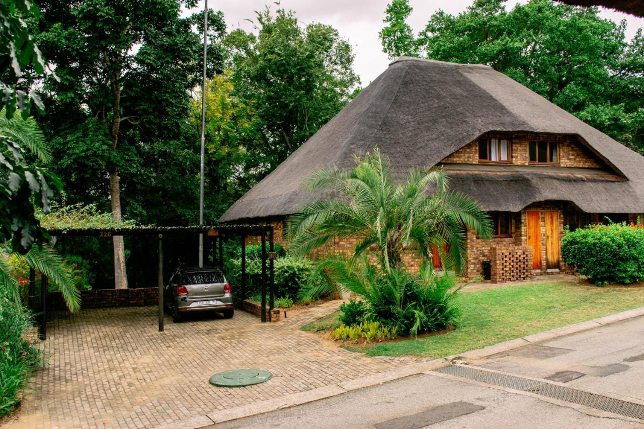 Inyamatane Luxury Lodge Hazyview Eksteriør billede